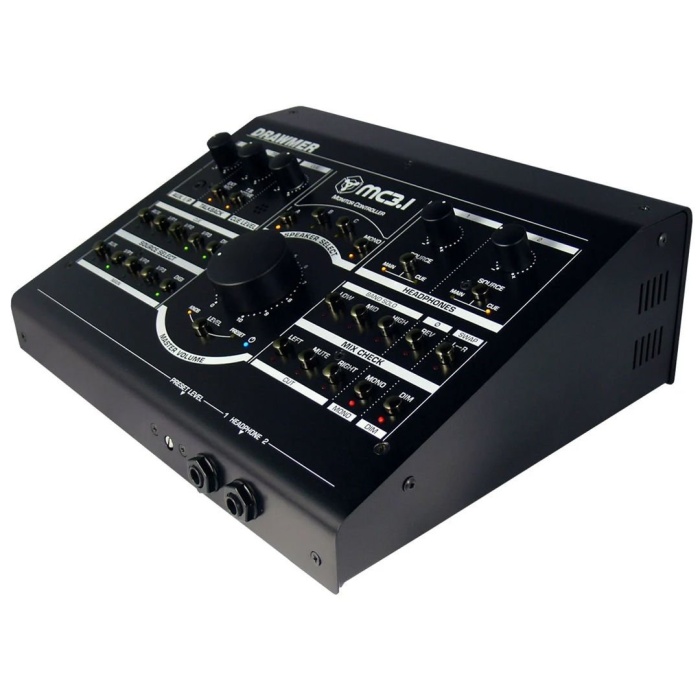 Drawmer 26 0004 MC3.1 Monitor Controller | 3 Çift Hoparlör Çıkışı ve Subwoofer Kontrolü